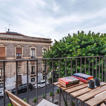 Ursino Apartment With Balcony By Wonderful Italy Catania Bagian luar foto