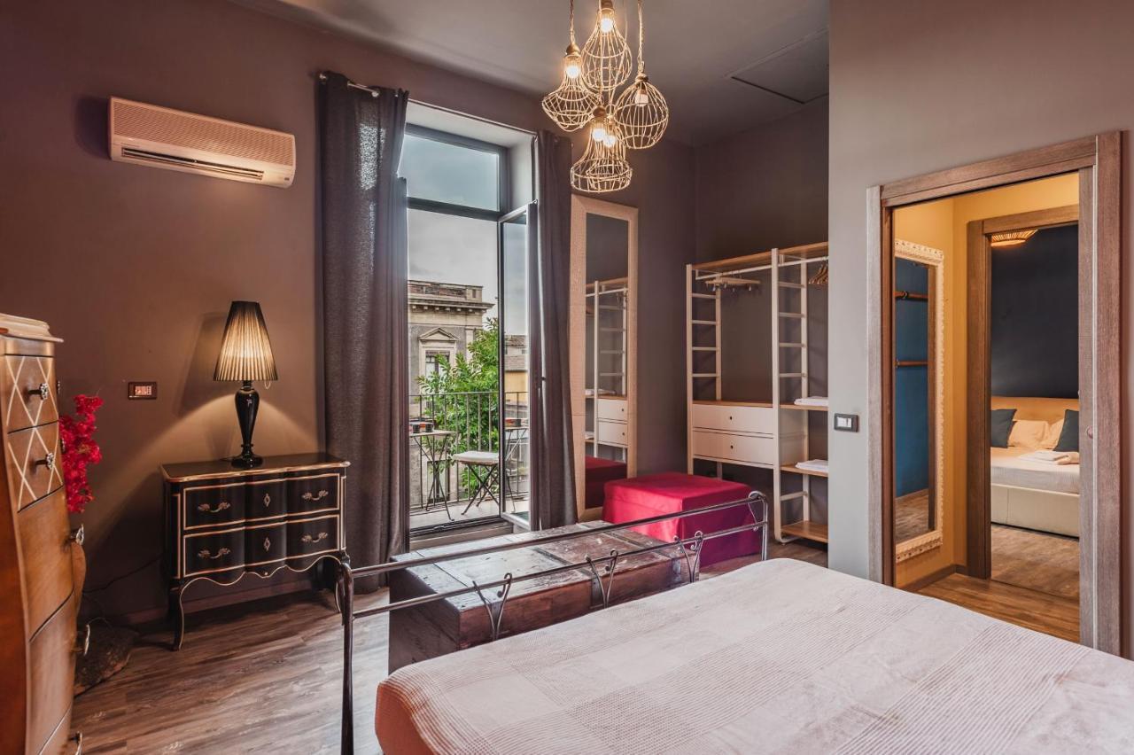 Ursino Apartment With Balcony By Wonderful Italy Catania Bagian luar foto
