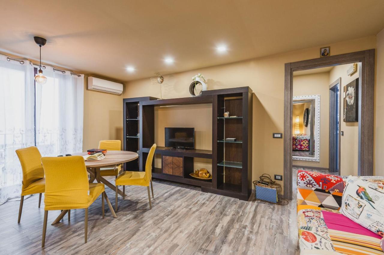 Ursino Apartment With Balcony By Wonderful Italy Catania Bagian luar foto