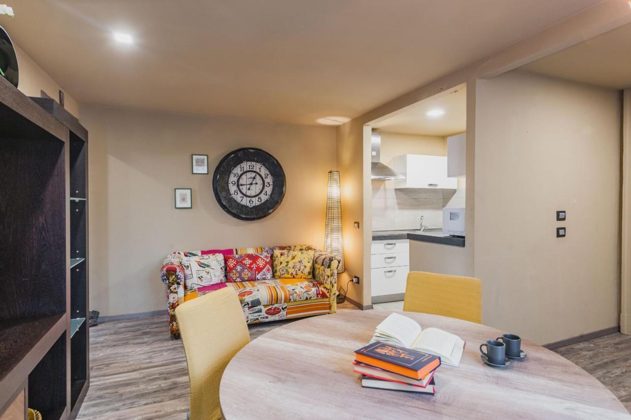 Ursino Apartment With Balcony By Wonderful Italy Catania Bagian luar foto