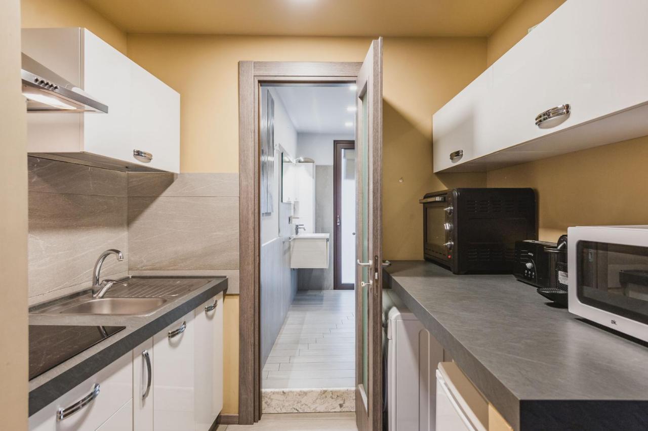 Ursino Apartment With Balcony By Wonderful Italy Catania Bagian luar foto