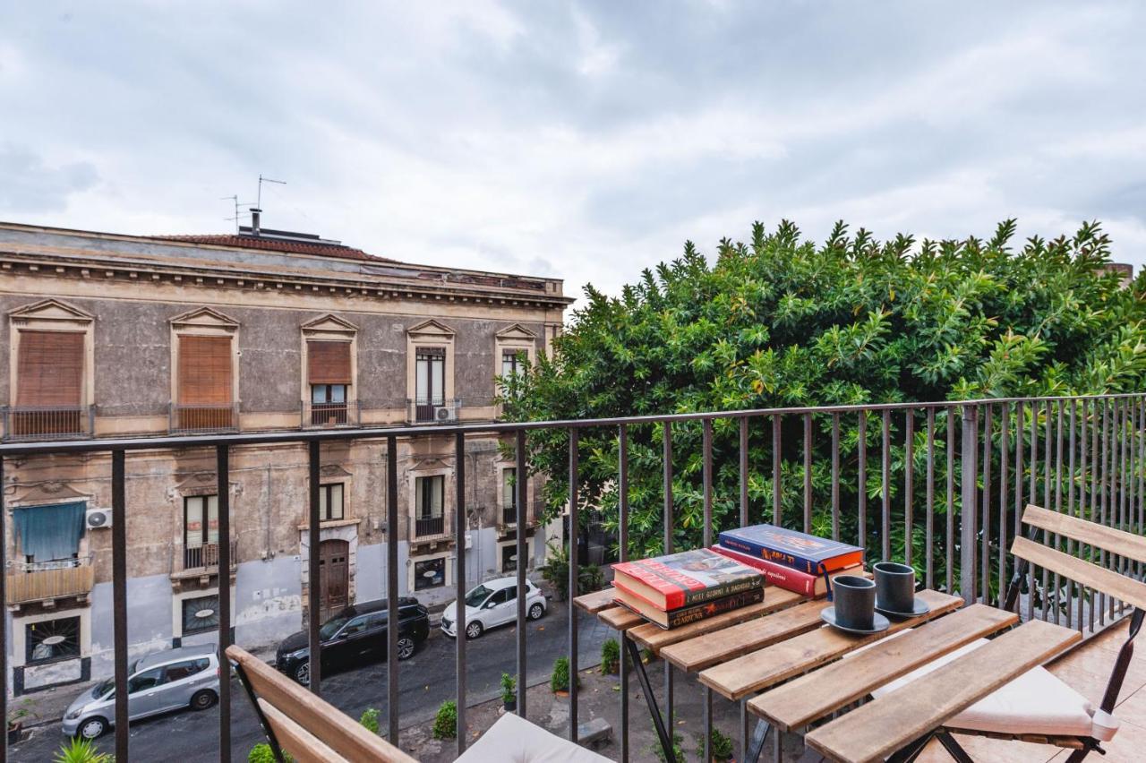 Ursino Apartment With Balcony By Wonderful Italy Catania Bagian luar foto