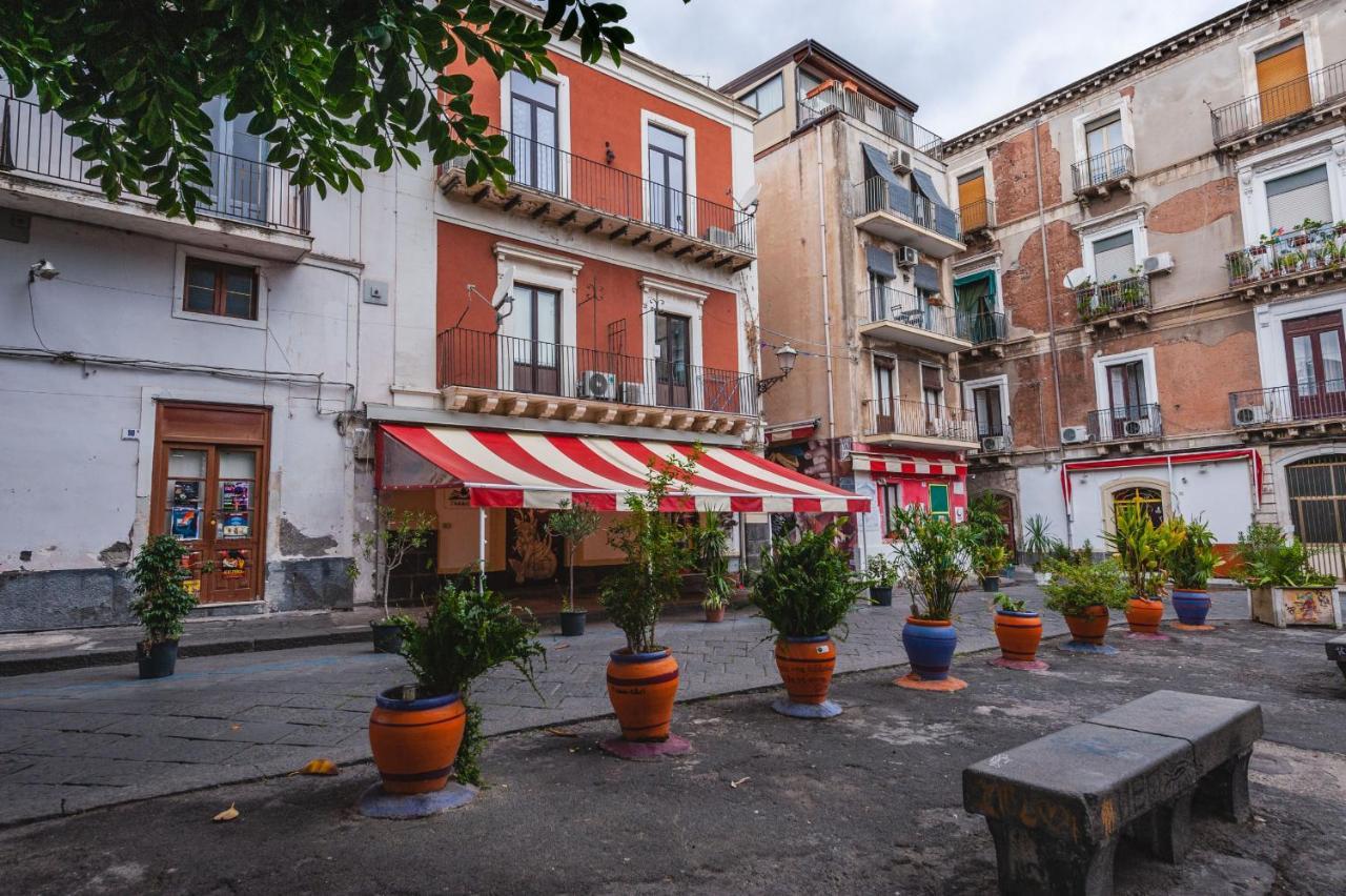Ursino Apartment With Balcony By Wonderful Italy Catania Bagian luar foto